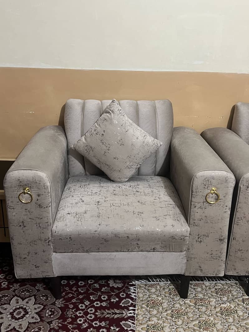 Sofa combat 1