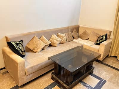 L-shaped 7seater with settee