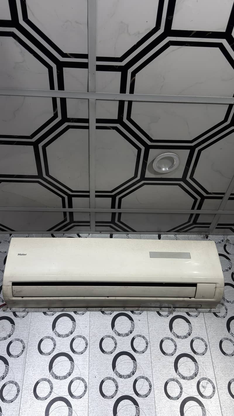 Split Ac in good condition 0