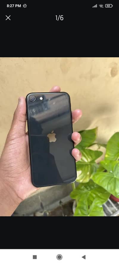 Apple iPhone SE