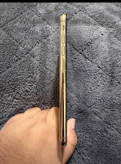 Apple iPhone XS