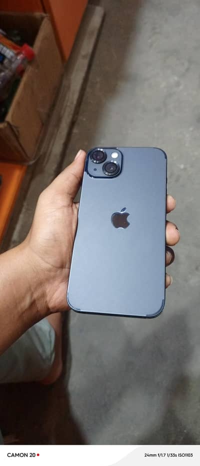 Apple iPhone 13