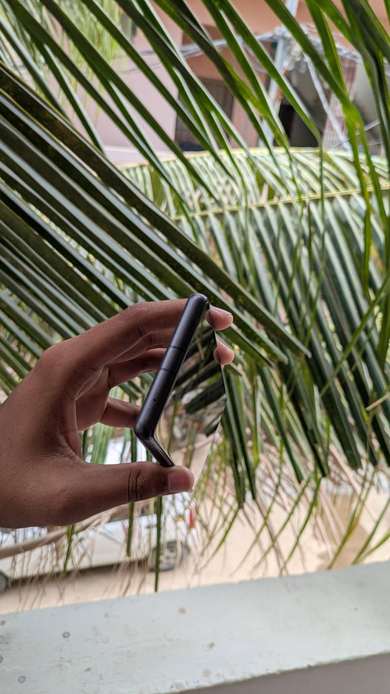 Google Pixel 7a 5