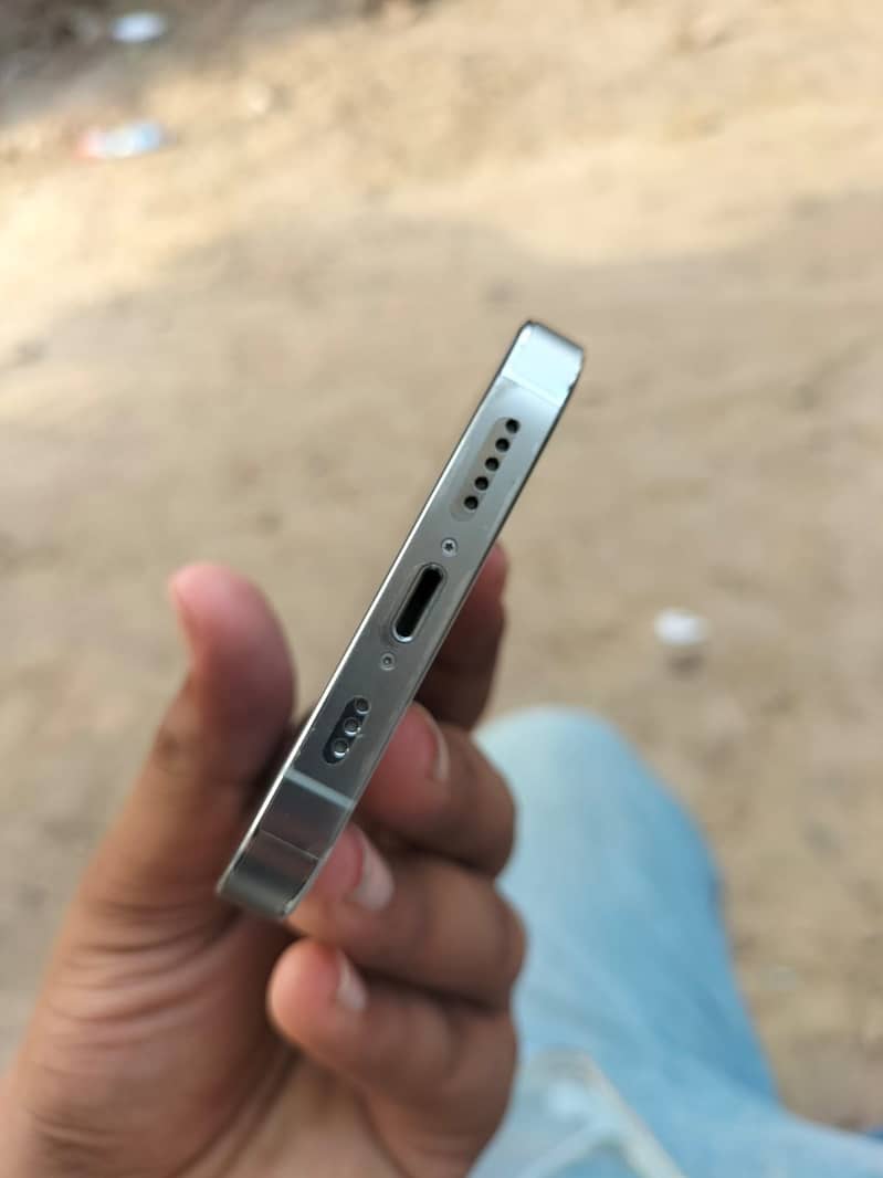 Apple iPhone 14 Pro 7