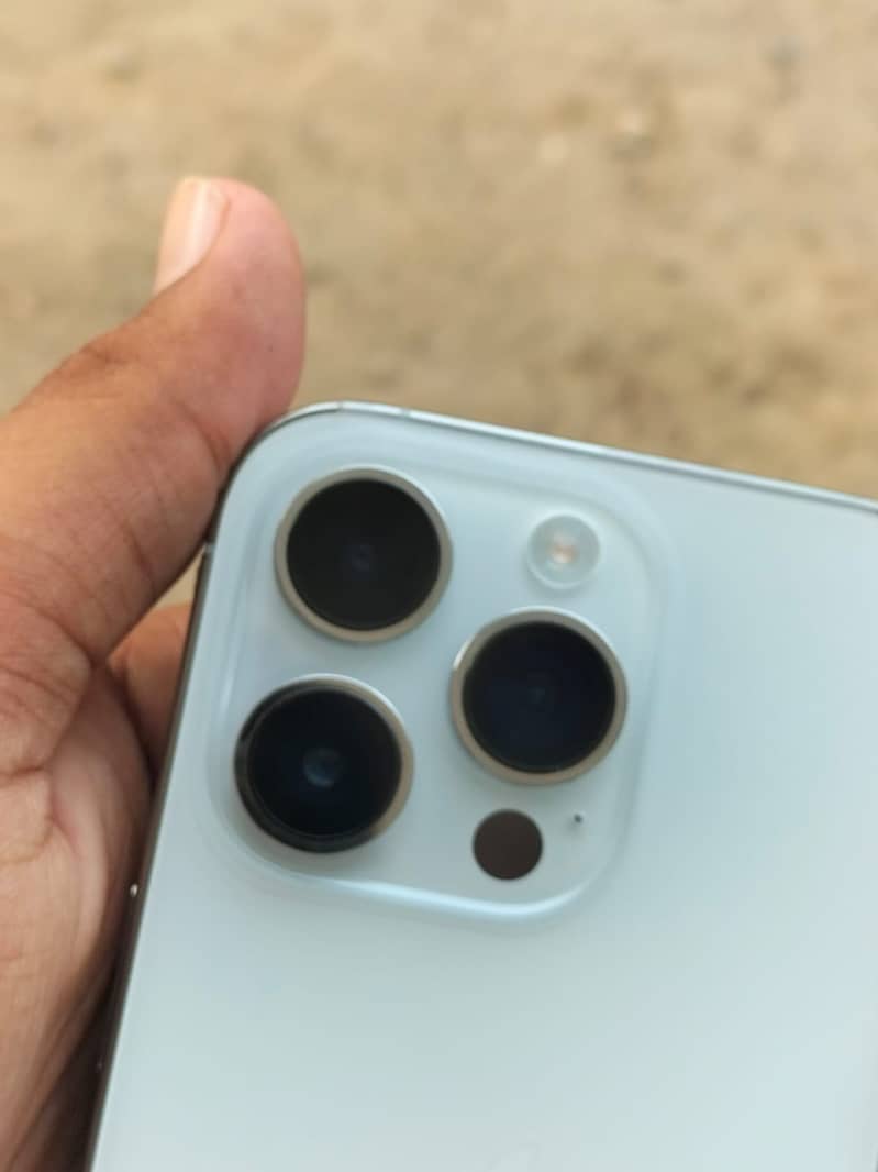 Apple iPhone 14 Pro 8