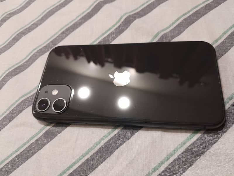 Apple iPhone 11 3