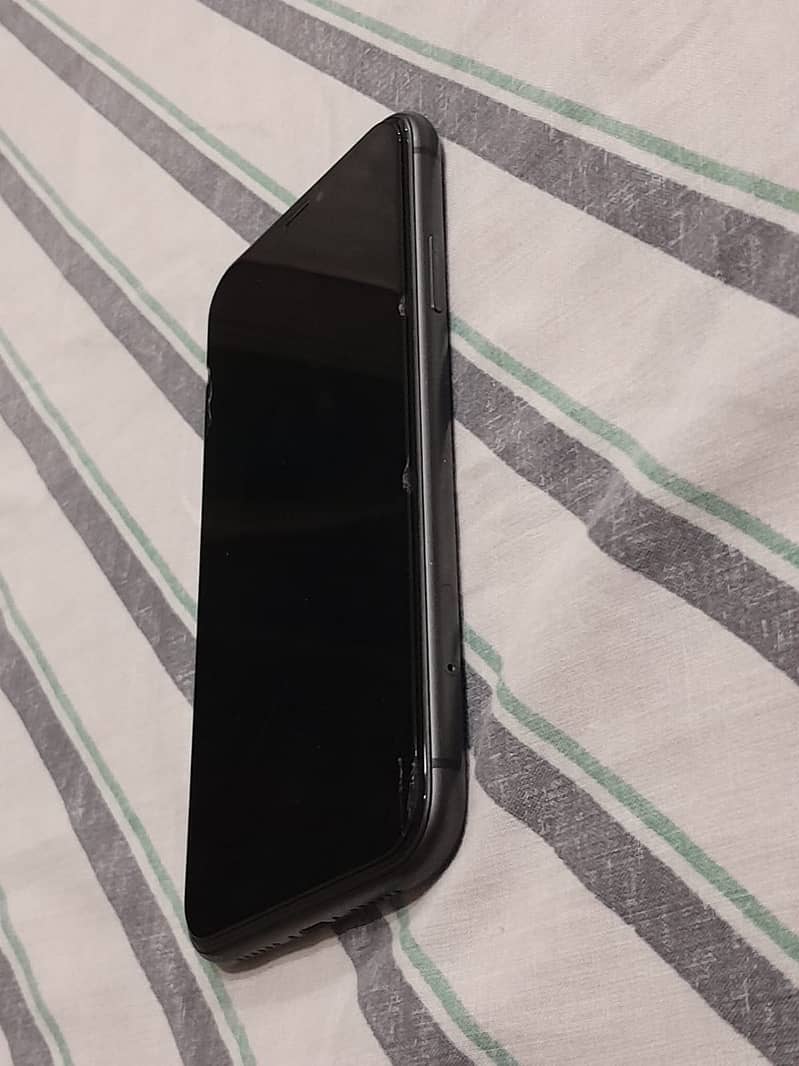 Apple iPhone 11 5