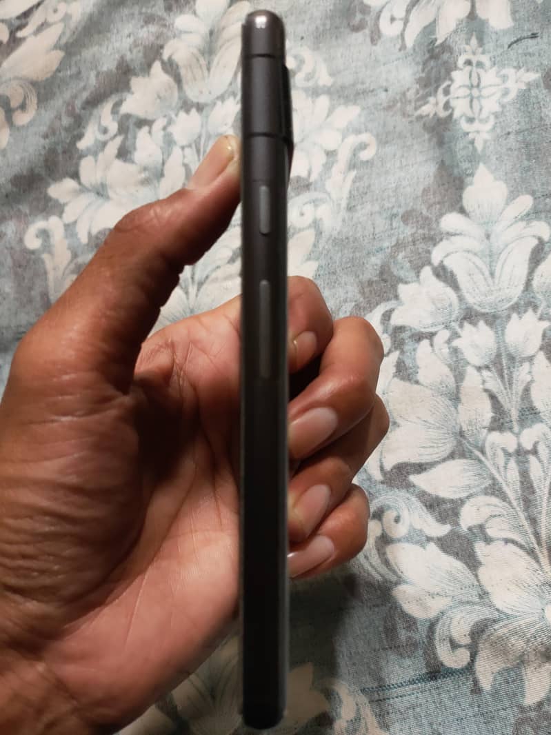 Google Pixel 7a 5