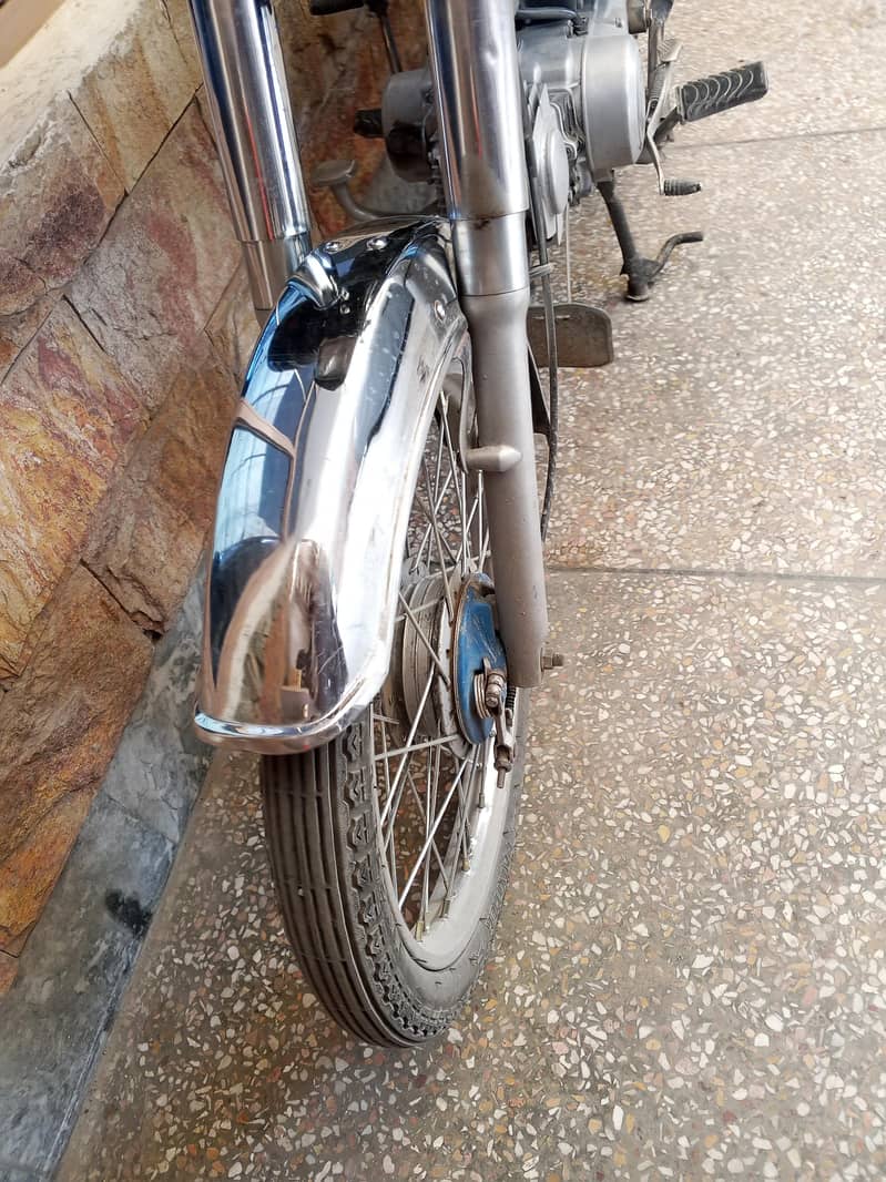 United 70cc 4