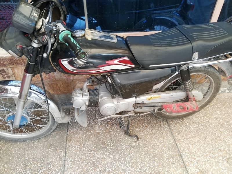 United 70cc 5