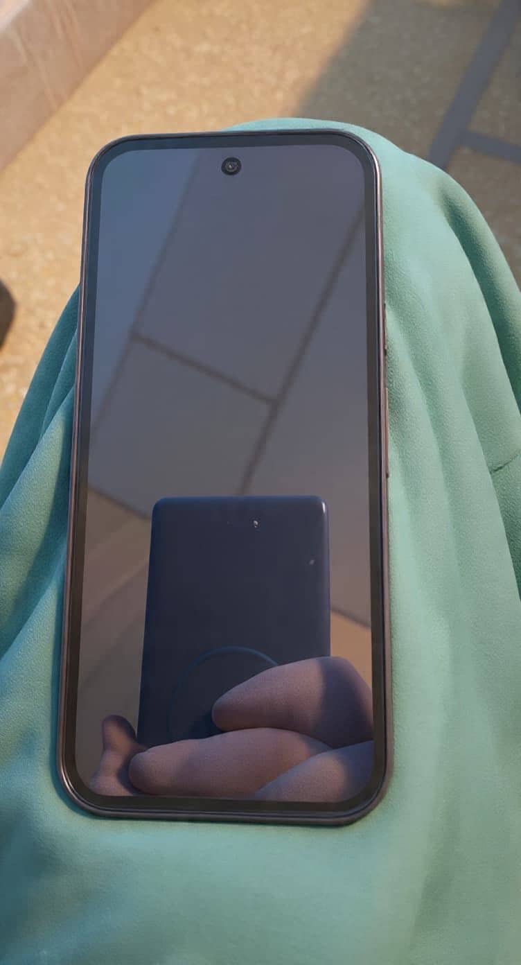 Google  Pixel 9a 1