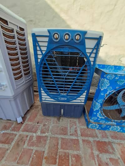 6  air cooler okay condition all and 1 boss chair