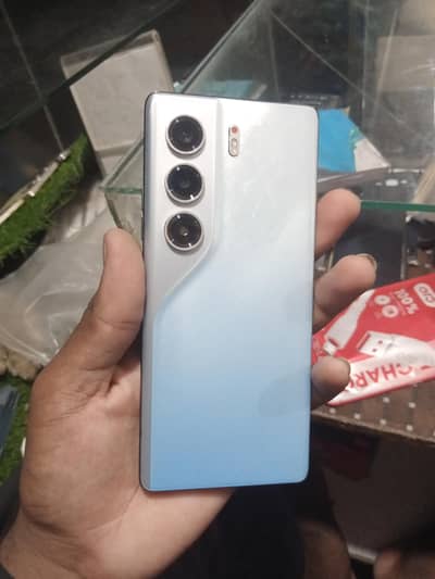 Tecno CAMON 40 Pro
