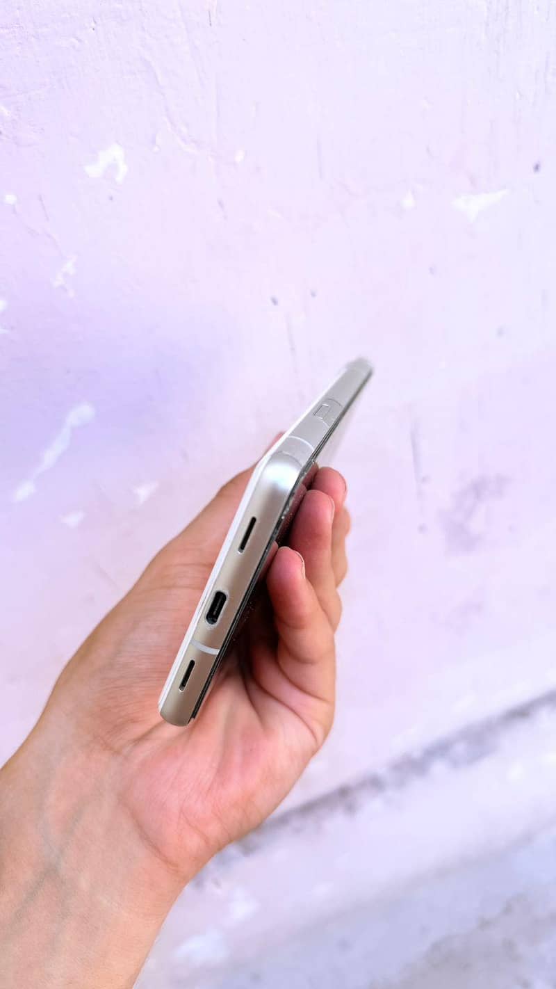 Google Pixel 7a 3