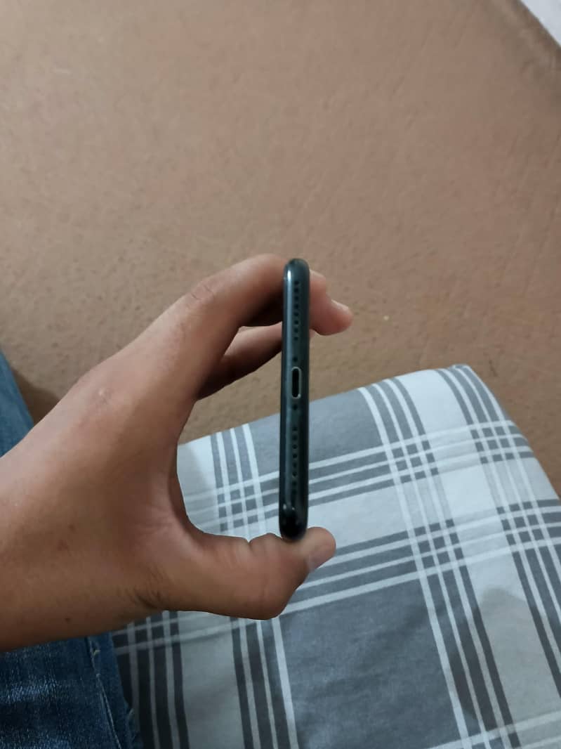 Apple iPhone 7 Plus 12