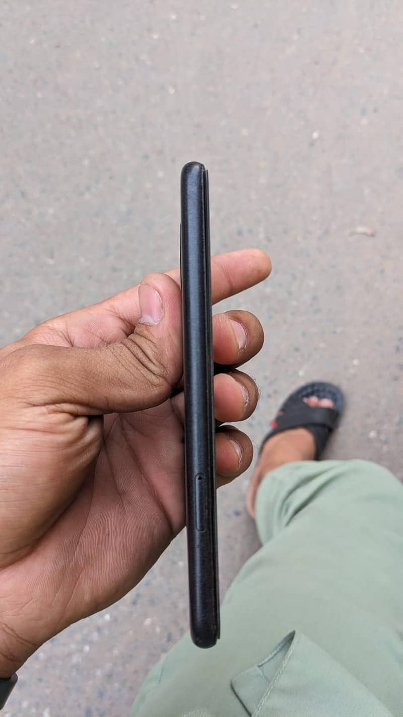Google Pixel 5 4