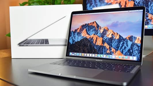 Apple Macbook Pro  2016 With All Acessories