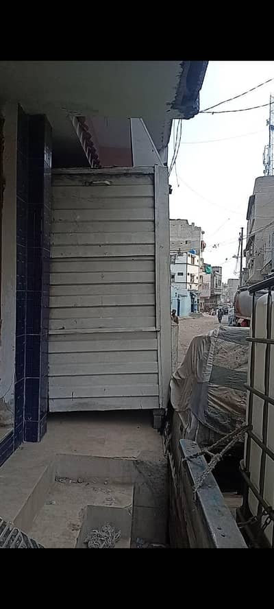 loading suzuki ka cuntenar. .