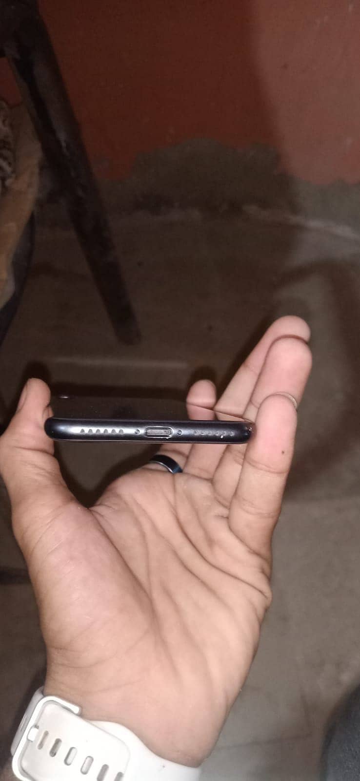 Apple iPhone 8 3