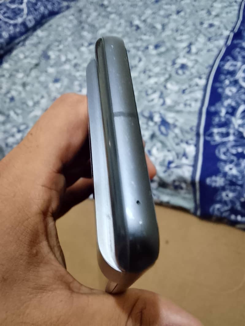 Google Pixel 8 3