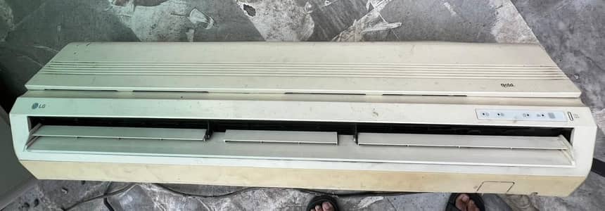 LG 1.5 Ton (Non Inverter)