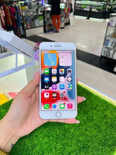 Iphone 7plus PTA approved 128gb My Whatsapp number 0320-19-06-573