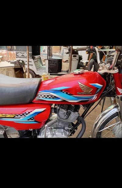 Honda 125cg 2024 ka end 8 month registration.   con0/3/1/5/1/0/7/2906