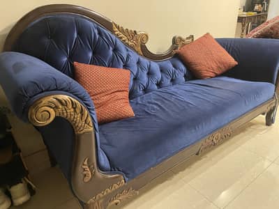 Blue velvet dewan