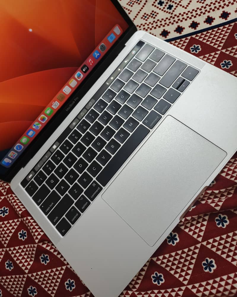 MacBook pro 1