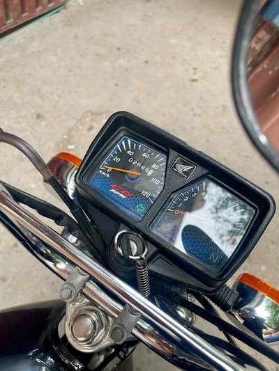 Honda 125 . . . . madal 2025. . . . salf strat. . 03211711030