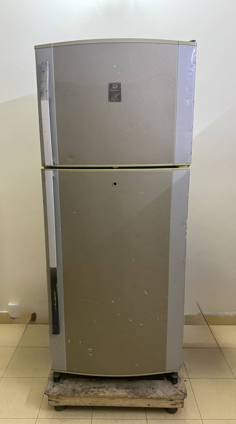 03282995494Refrigrater 0