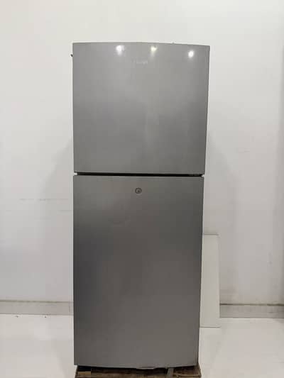 Haier HRF-306 – 276L Refrigerator – Excellent Condition
