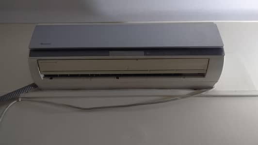 Gree Air Conditioner 1 Ton with outdoor unit