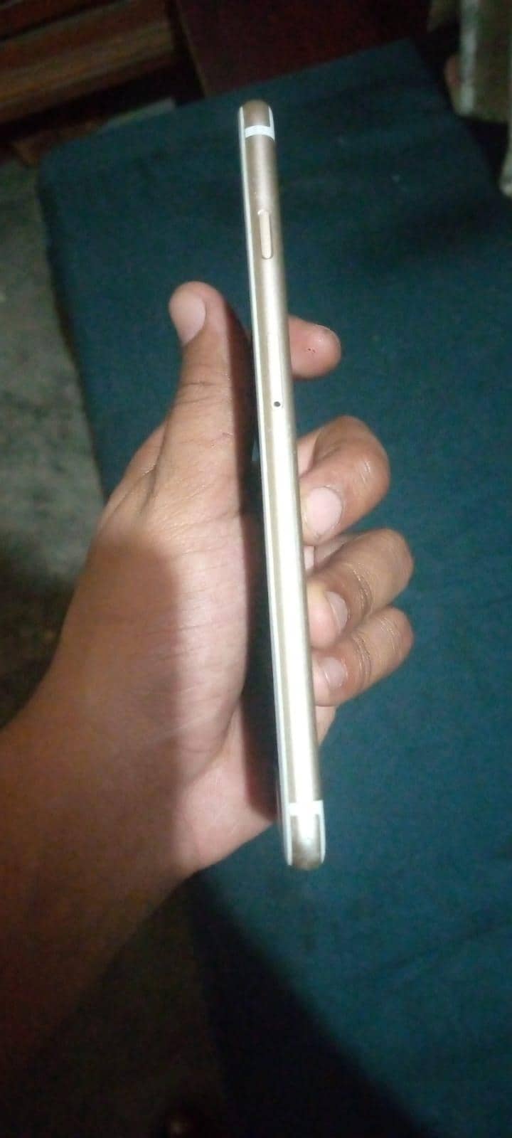 Apple iPhone 6 Plus 1