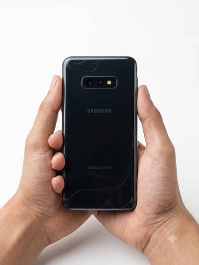 Samsung Mobile S10e