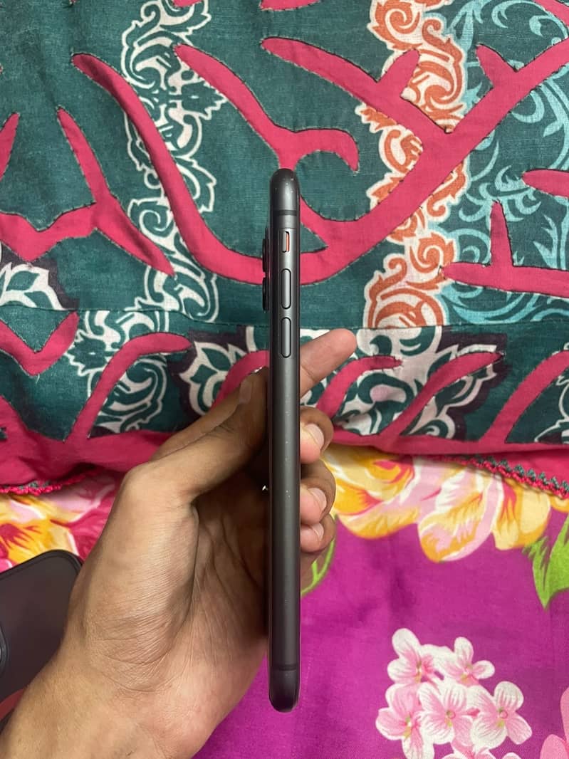 Apple iPhone 11 1