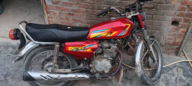 Honda CG 125 model 2015 whatsap 0310-0049640