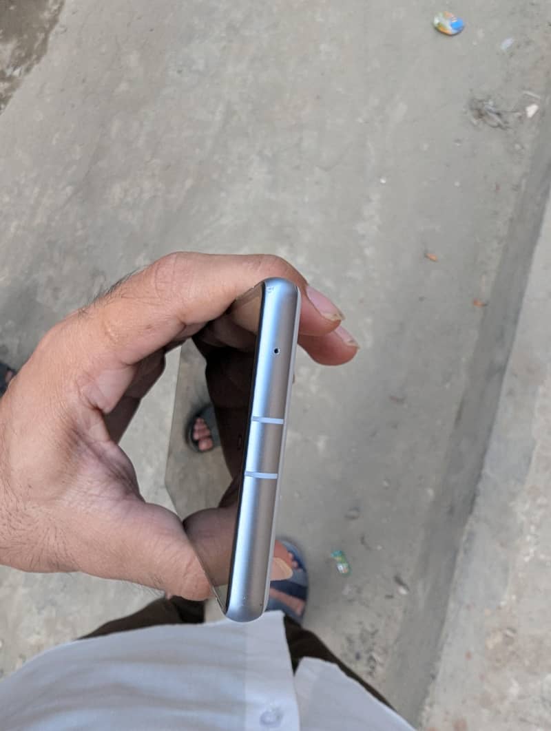 Google Pixel 7a 5