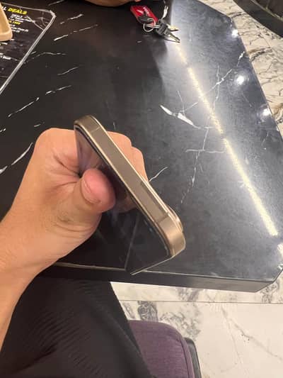 Apple iPhone 16 Pro Max