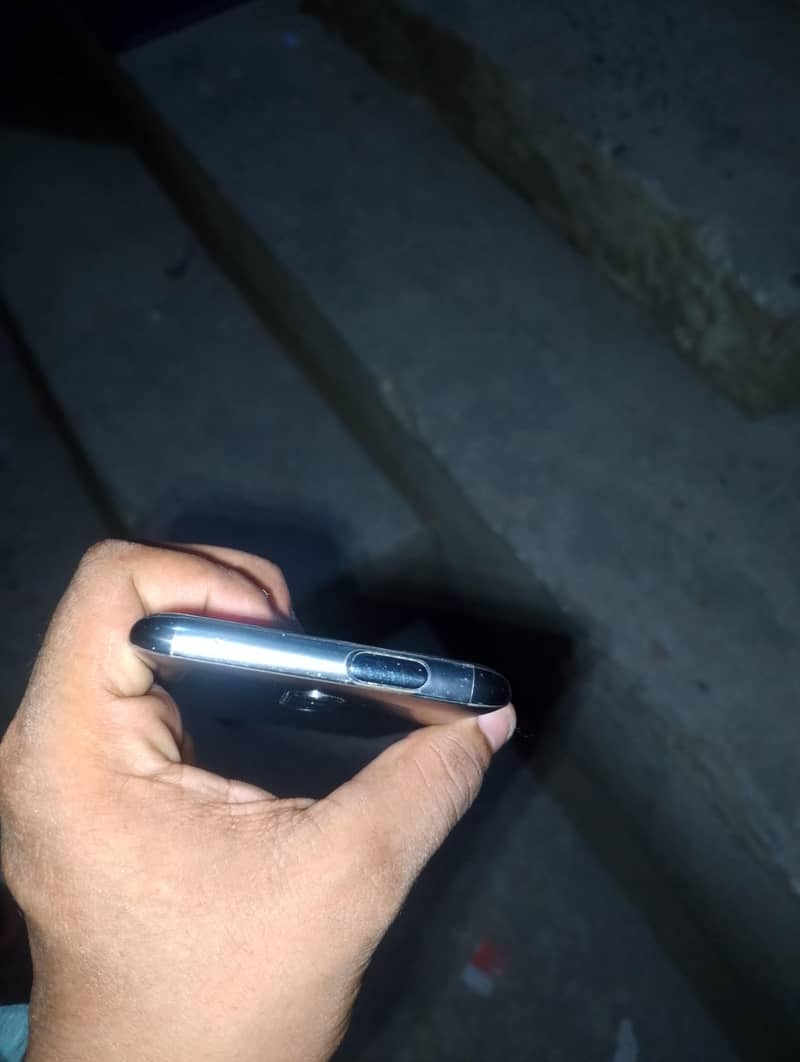 One Plus 7 Pro 3