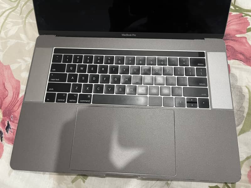 Macbook pro 2017 0