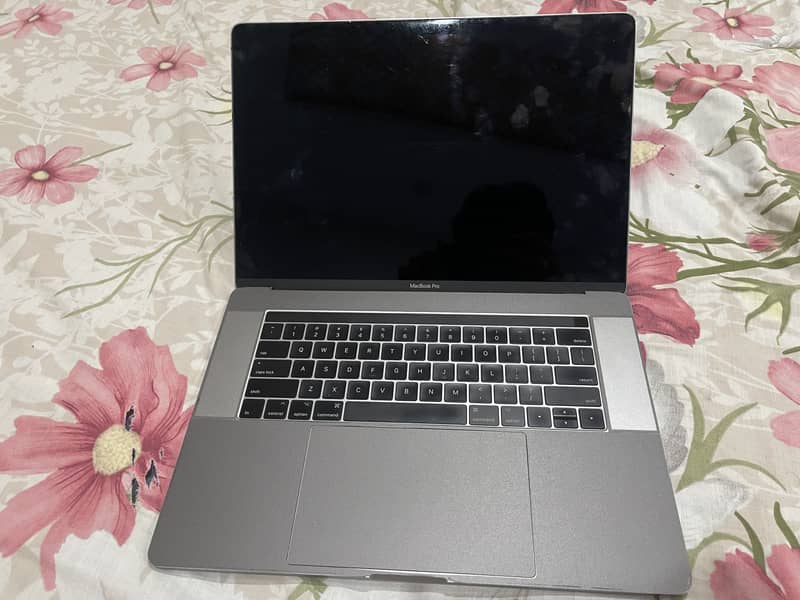 Macbook pro 2017 1