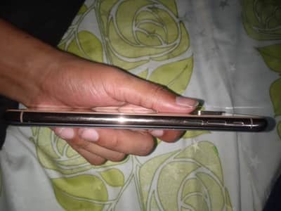 Apple iPhone XS Max is num par rabta kry 03157876912 onli watsup