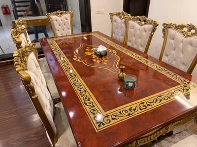 Dining table for sale