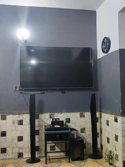 haier 6inch qled 1month used aj he sale krna hy 0300/2737621