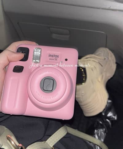 Instant camera