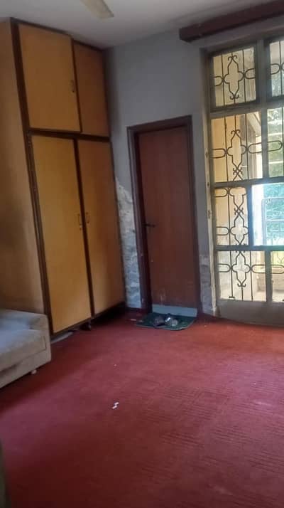 Cantt 10 Marla 3 Beds for rent lower portio for office shammi Road shami Roadn
