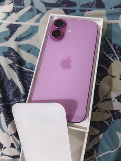 Apple iPhone 16