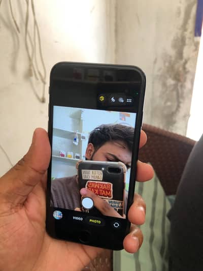 Apple iPhone SE