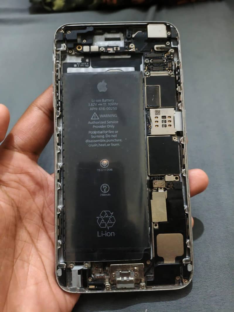 iPhone 6 Plus read ad 1